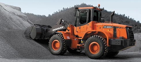 Колесный погрузчик DL200A