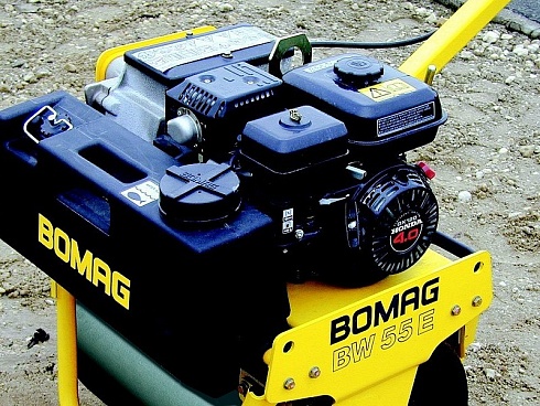 Одновальцовый ручной каток BOMAG BW 55 E